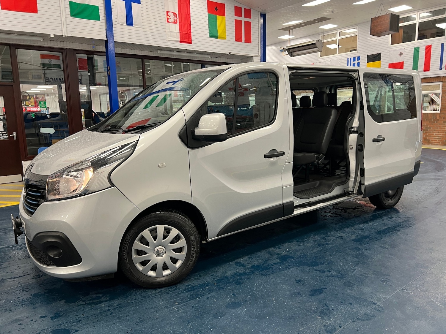 Used Renault Trafic 2019 for sale - 76860144: Photo 9