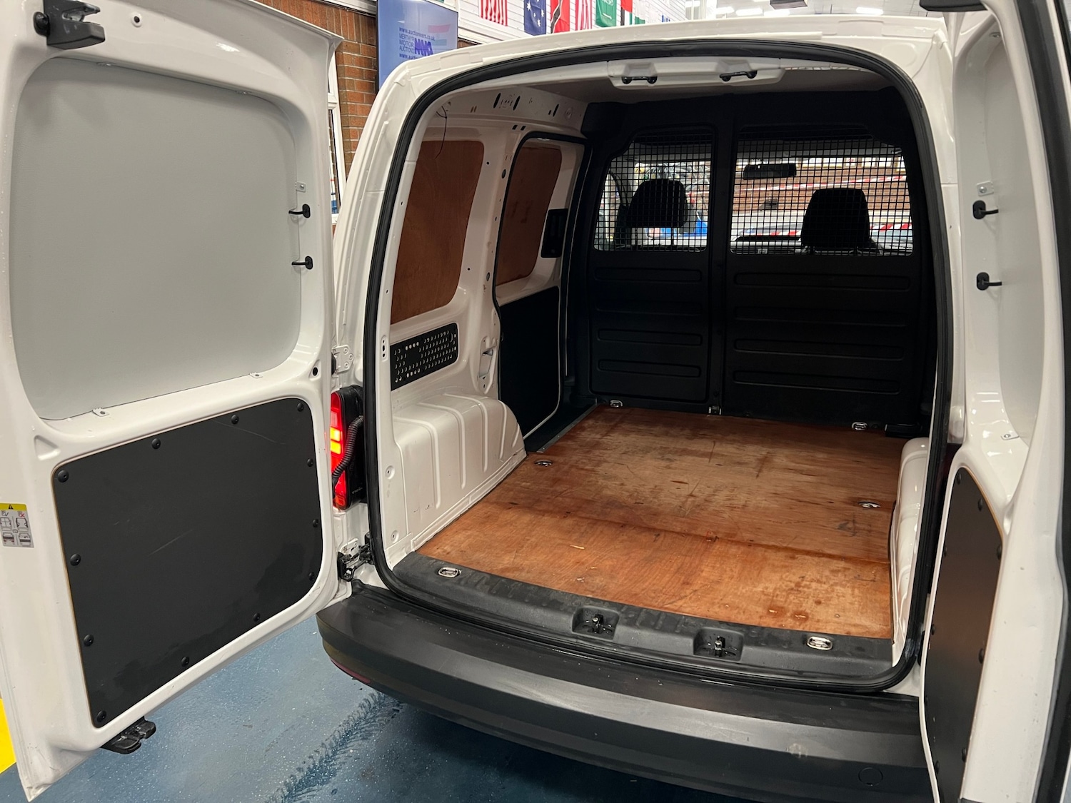 Used Volkswagen Caddy 2016 for sale - 77261986: Photo 11