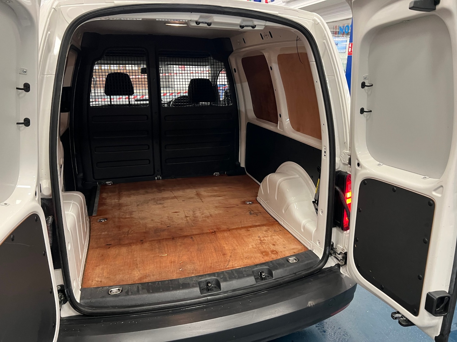 Used Volkswagen Caddy 2016 for sale - 77261986: Photo 12