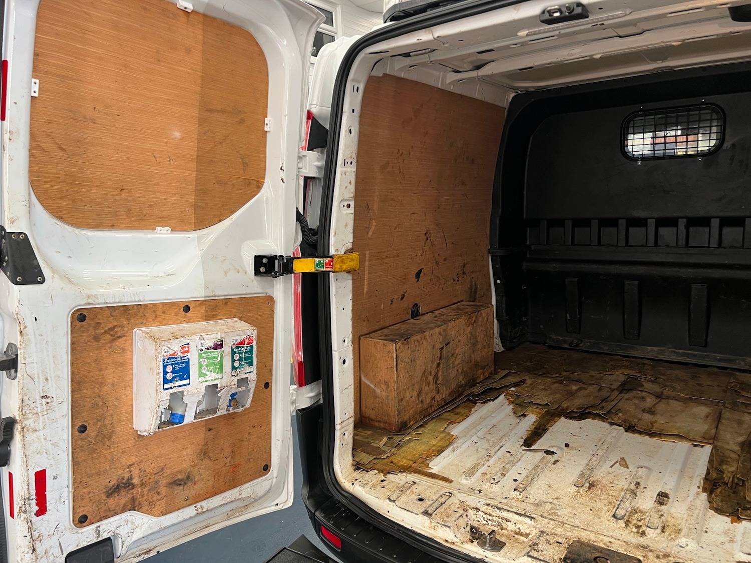 Used Ford Transit Custom 2020 for sale - 78222880: Photo 13