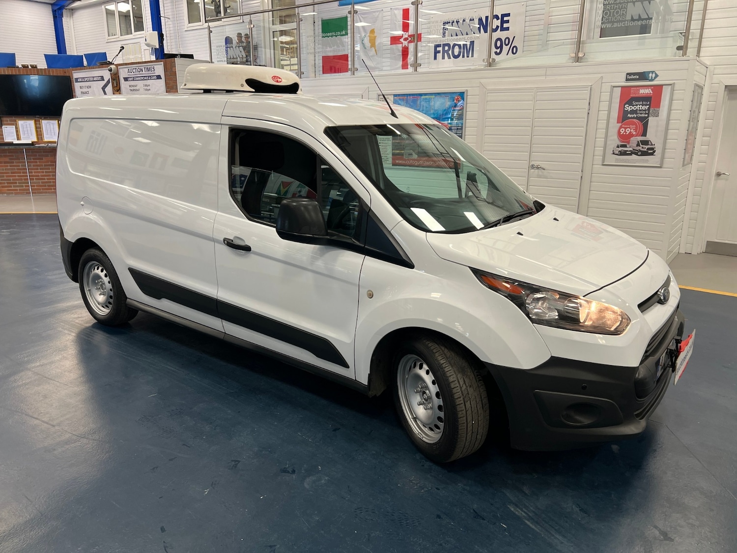 Used Ford Transit Connect 2018 for sale - 78161930: Photo 2