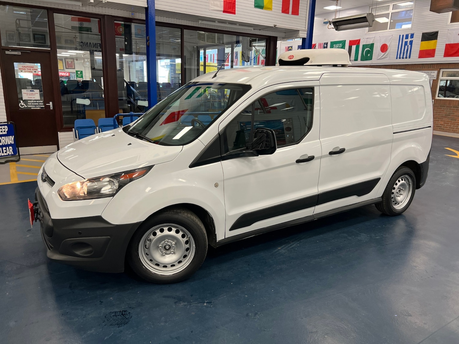 Used Ford Transit Connect 2018 for sale - 78161930: Photo 3