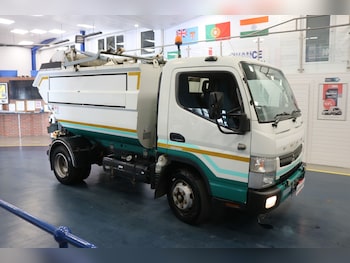 Used Mitsubishi Canter 2014 for sale - 74511187: Photo