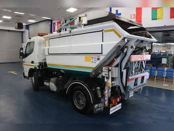 Used Mitsubishi Canter 2014 for sale - 74511187: Photo