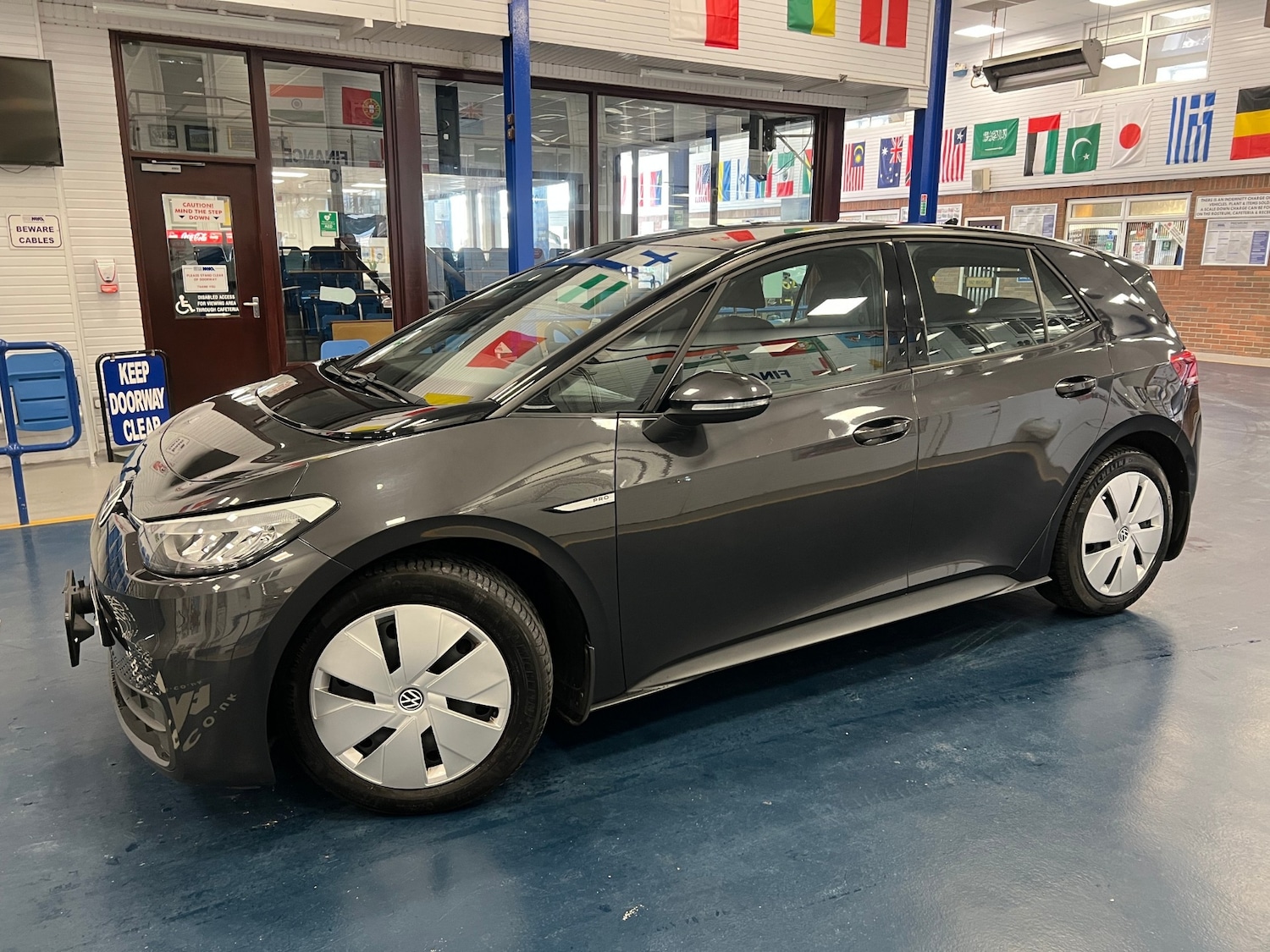 Used Volkswagen ID.3 2021 for sale - 78166683: Photo 3