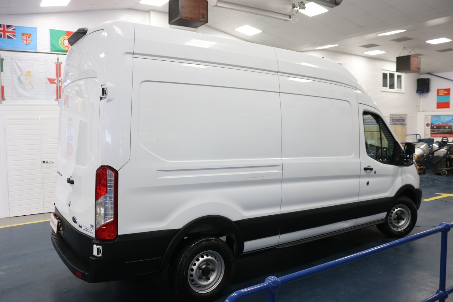 Used Ford Transit 2020 for sale - 77125881: Photo 5
