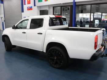 Used Mercedes-Benz X-Class 2019 for sale - 74398100: Photo