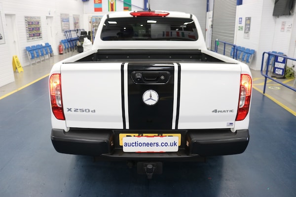Used Mercedes-Benz X-Class 2019 for sale - 74398100: Photo 6