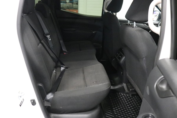 Used Mercedes-Benz X-Class 2019 for sale - 74398100: Photo 8