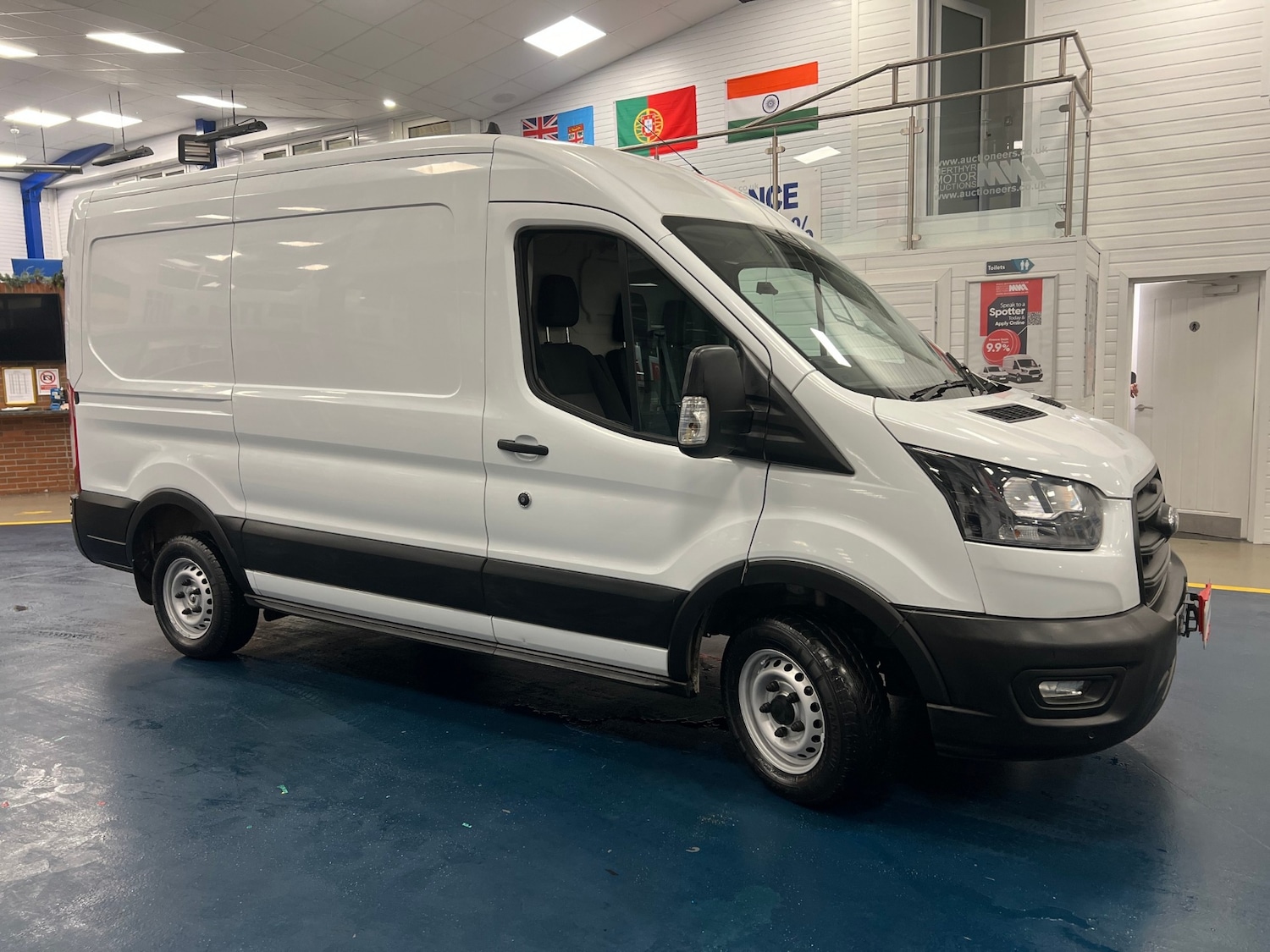 Used Ford Transit 2022 for sale - 76792427: Photo 2
