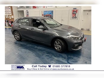 Used BMW 1 Series 2021 for sale - 76476700: Photo