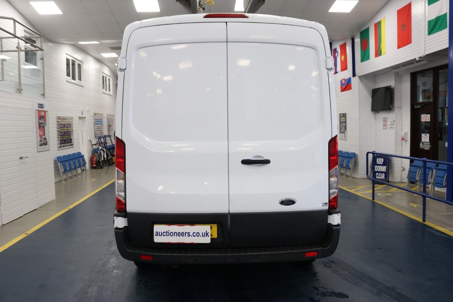 Used Ford Transit 2018 for sale - 77125860: Photo 11