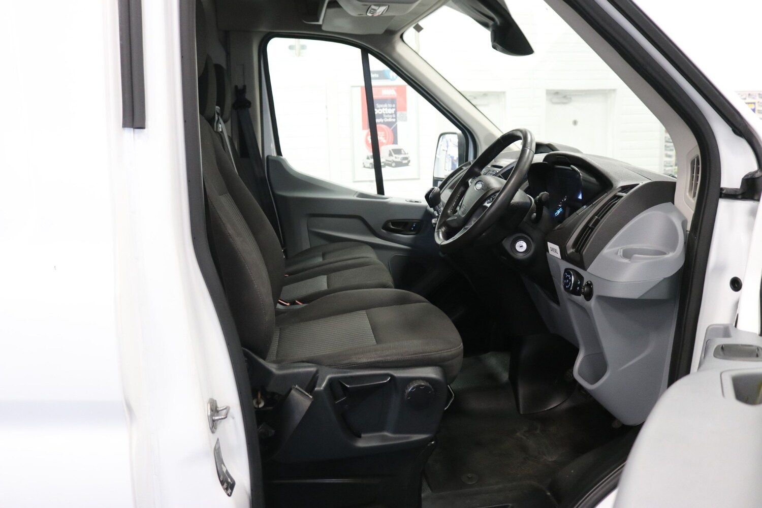 Used Ford Transit 2018 for sale - 77125860: Photo 16