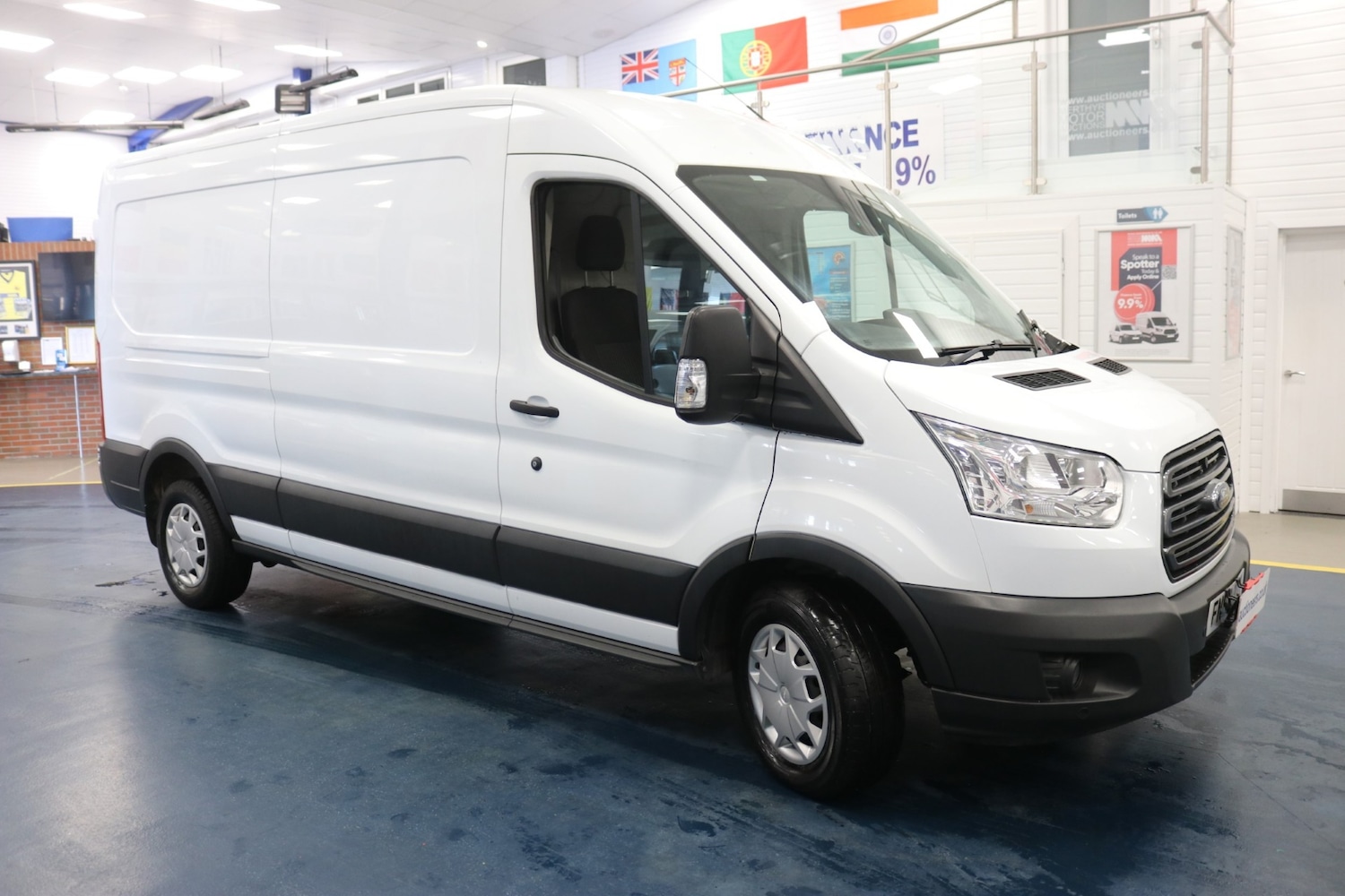 Used Ford Transit 2018 for sale - 77125860: Photo 2