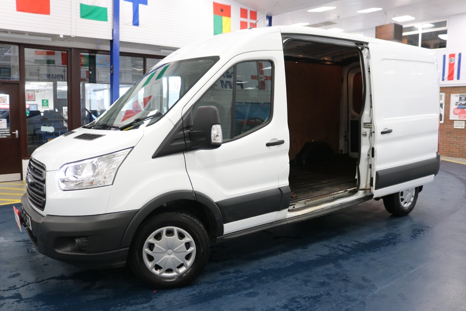 Used Ford Transit 2018 for sale - 77125860: Photo 6