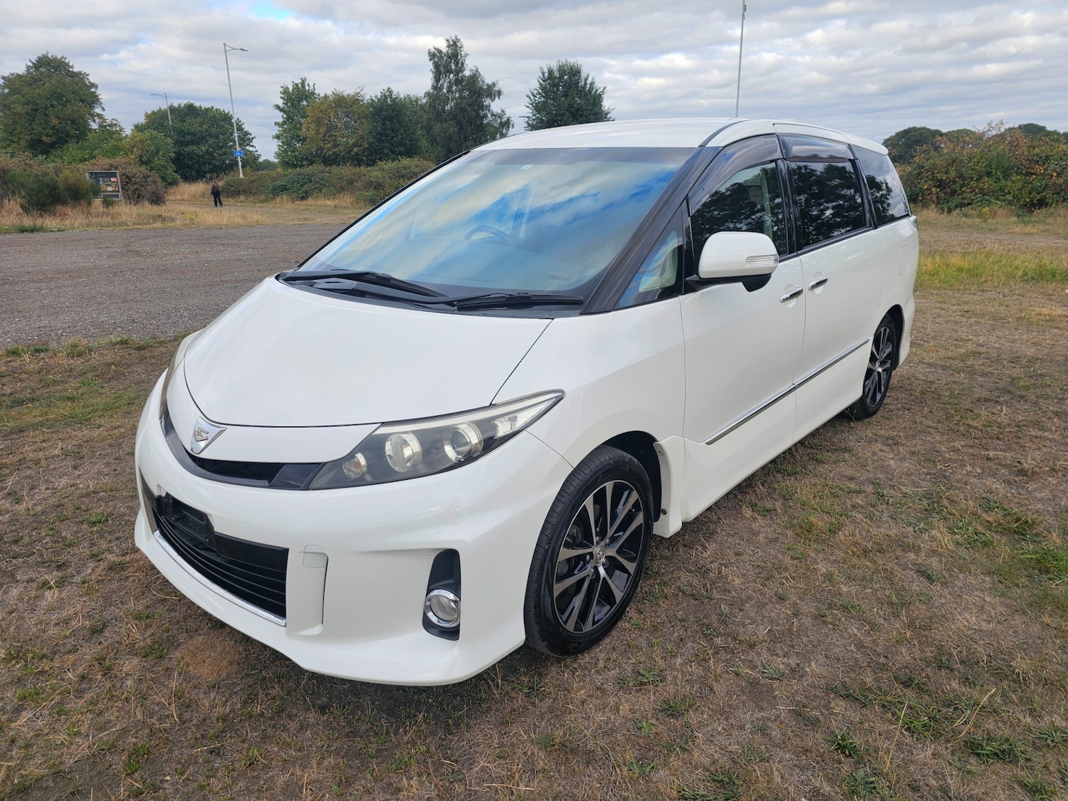 Used Toyota Estima 2025 for sale - 76709808: Photo 10