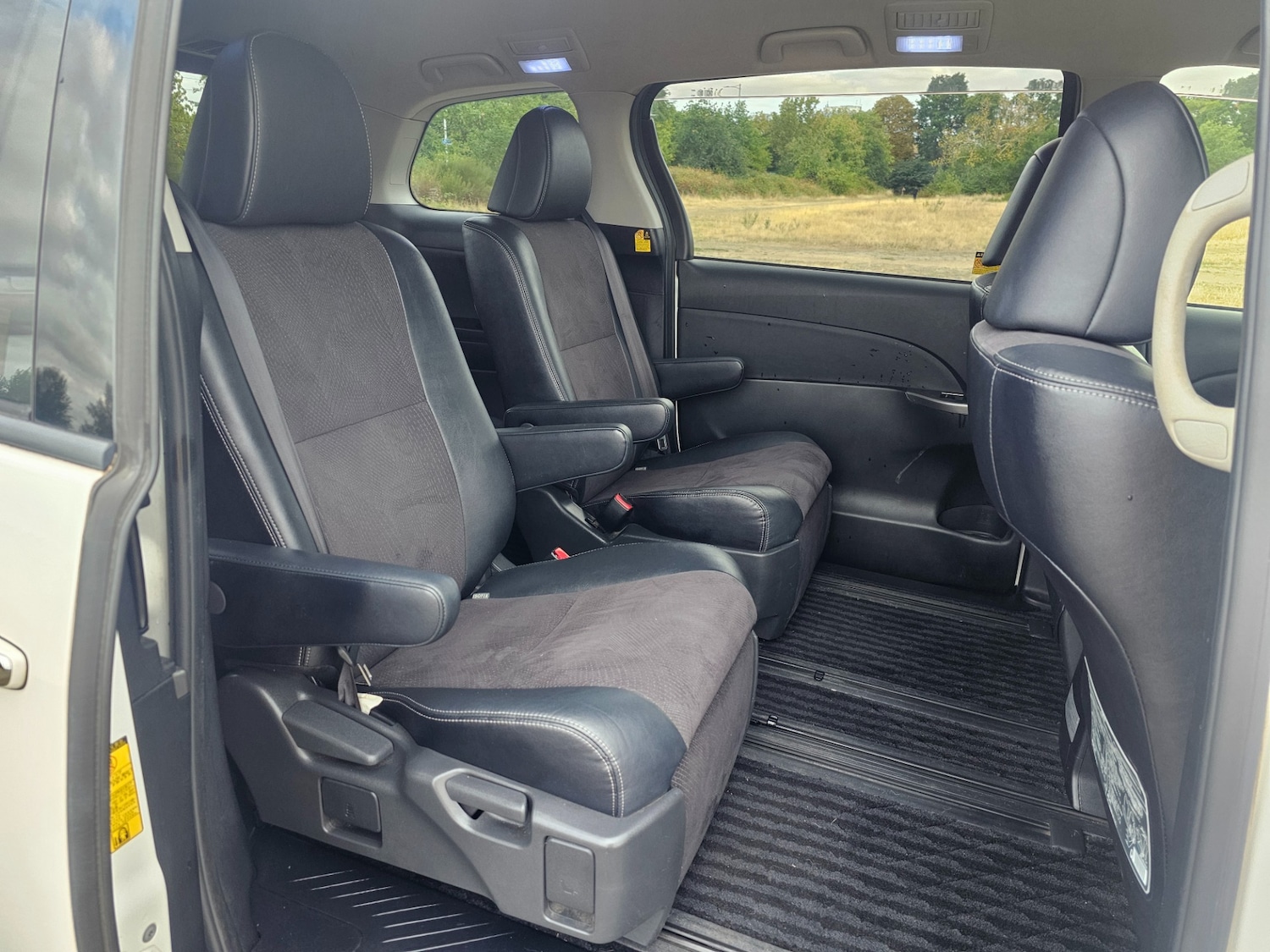 Used Toyota Estima 2025 for sale - 76709808: Photo 20