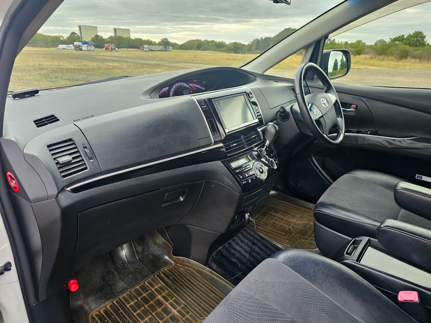 Used Toyota Estima 2025 for sale - 76709808: Photo 23