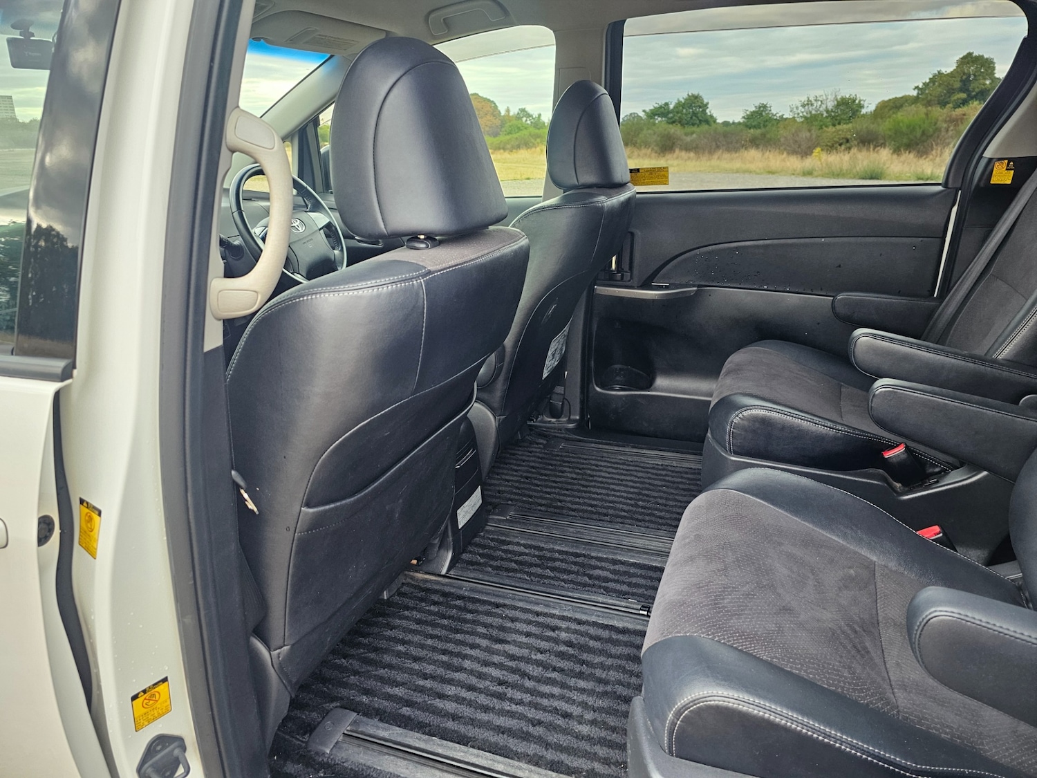 Used Toyota Estima 2025 for sale - 76709808: Photo 26