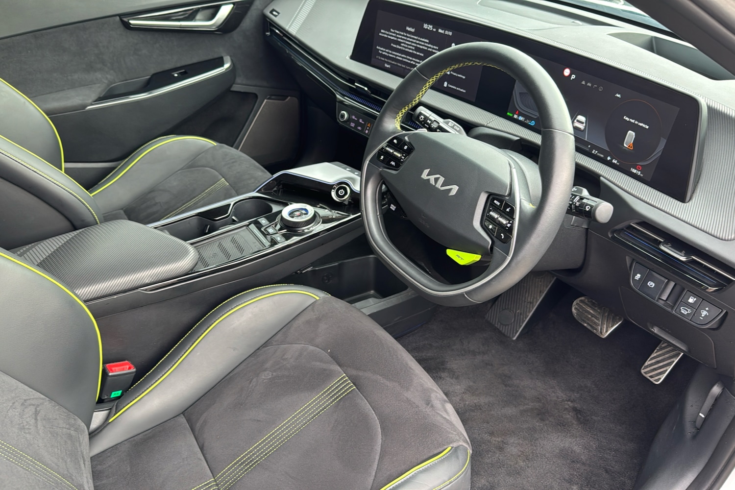 Used Kia EV6 2023 for sale - 76133529: Photo 10