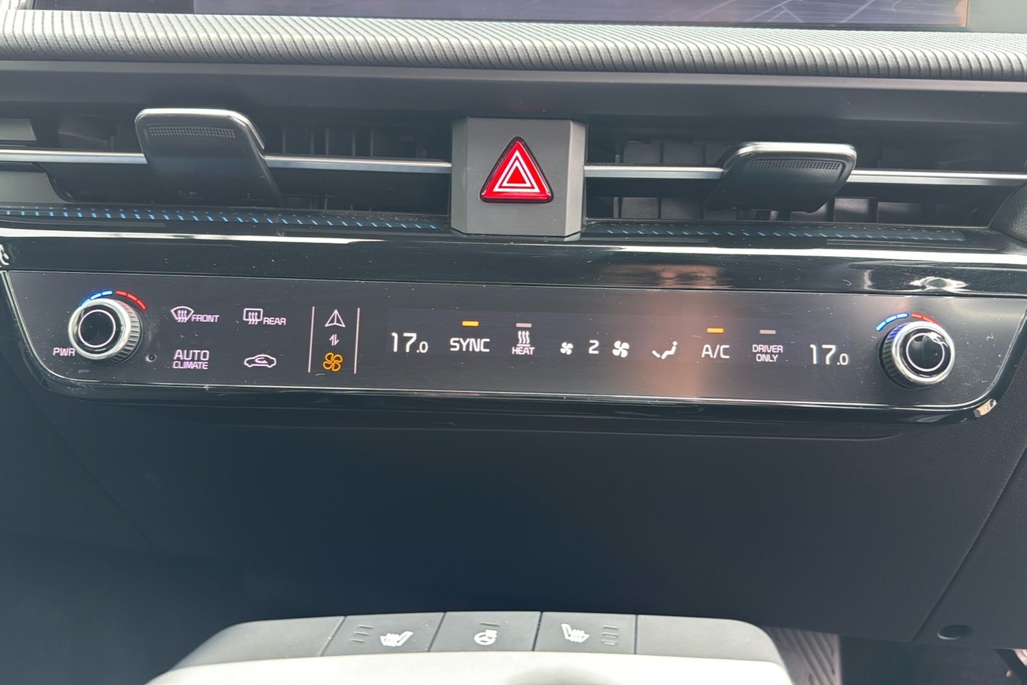 Used Kia EV6 2023 for sale - 76133529: Photo 16