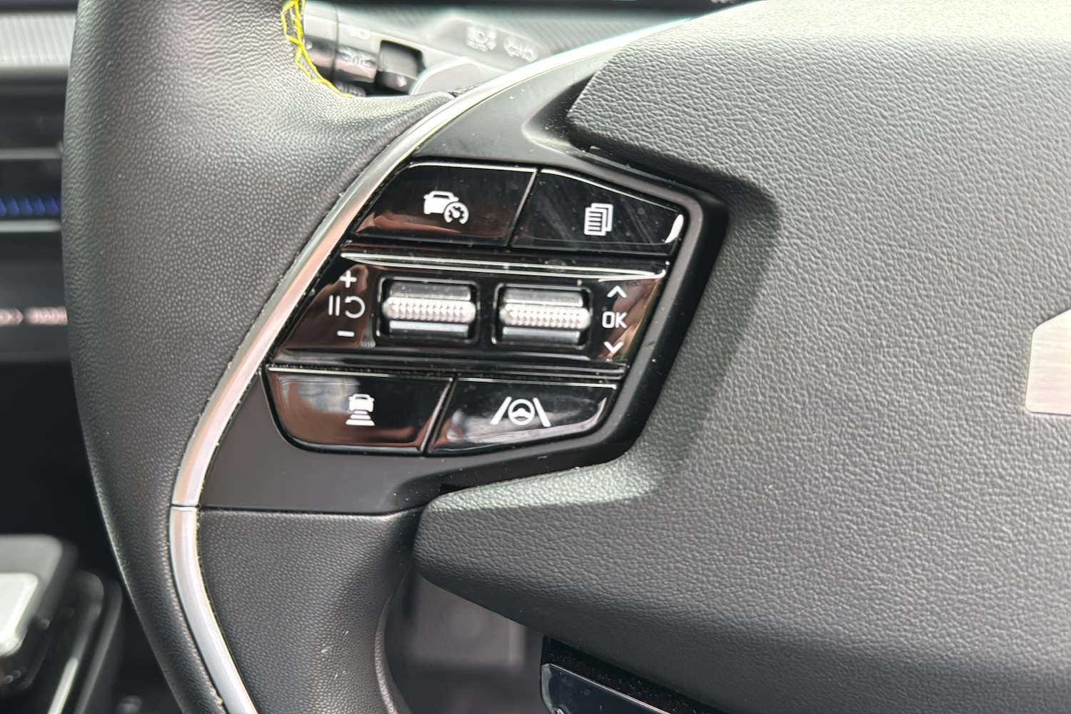 Used Kia EV6 2023 for sale - 76133529: Photo 17