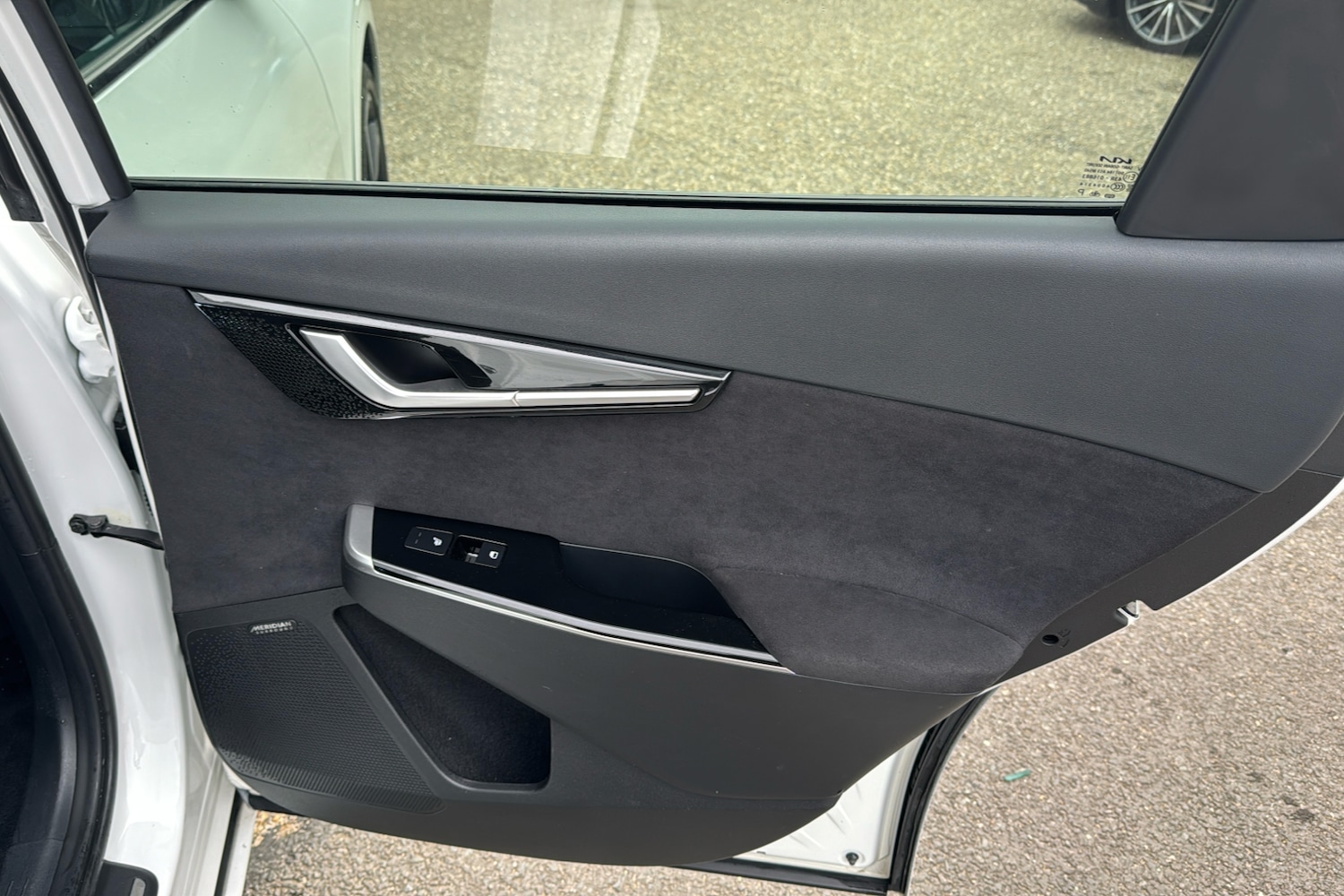 Used Kia EV6 2023 for sale - 76133529: Photo 28