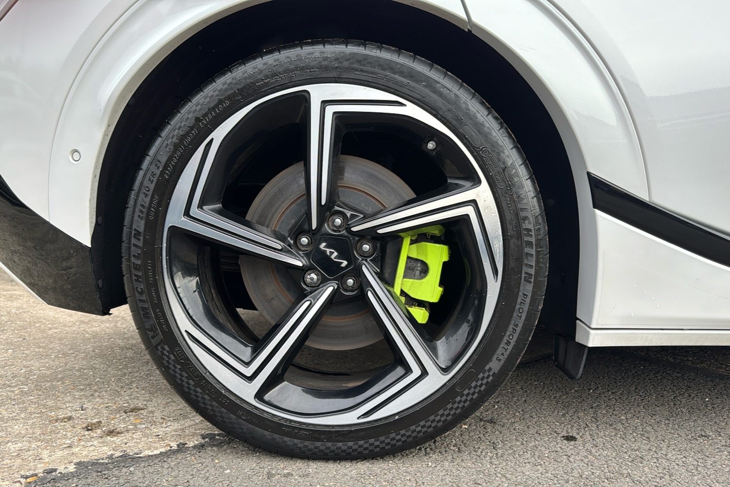 Used Kia EV6 2023 for sale - 76133529: Photo 8