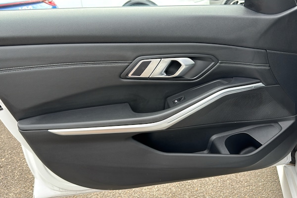 Used BMW 3 Series 2021 for sale - 75421591: Photo 46
