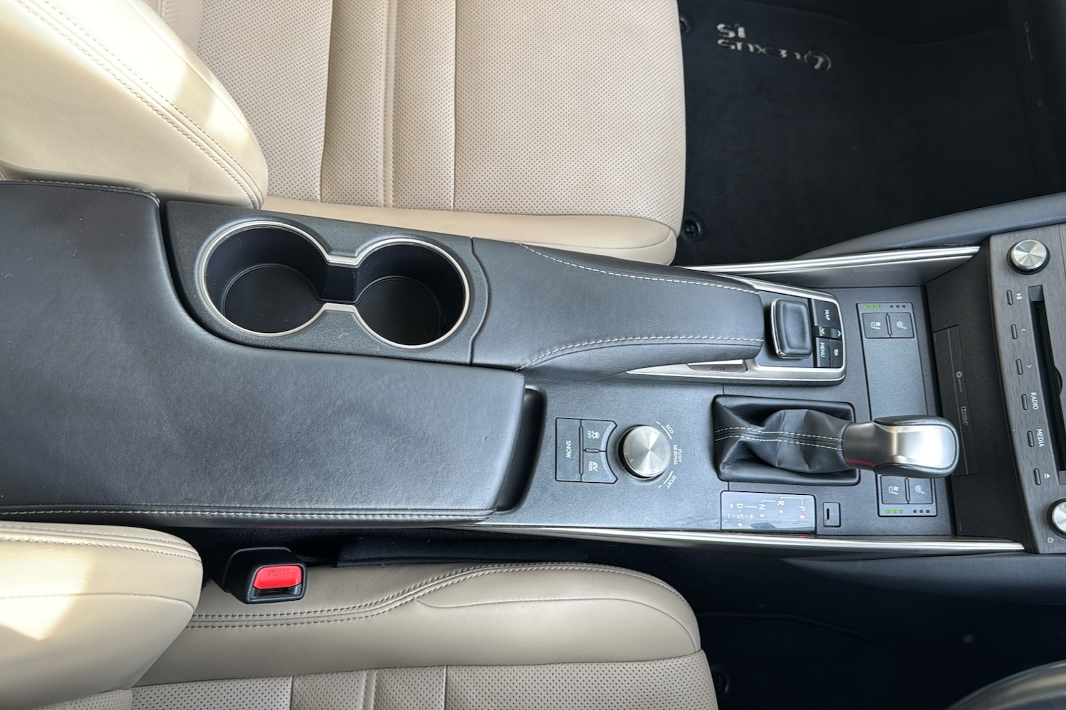 Used Lexus IS 2020 for sale - 77429390: Photo 42