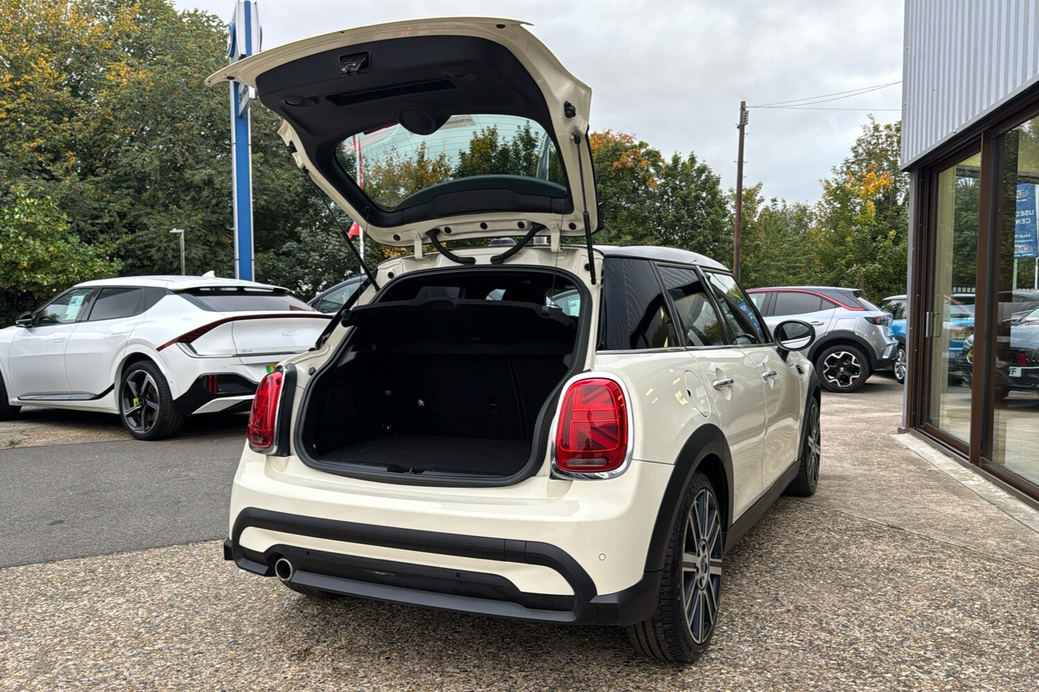 Used MINI Hatch 2022 for sale - 76243442: Photo 38