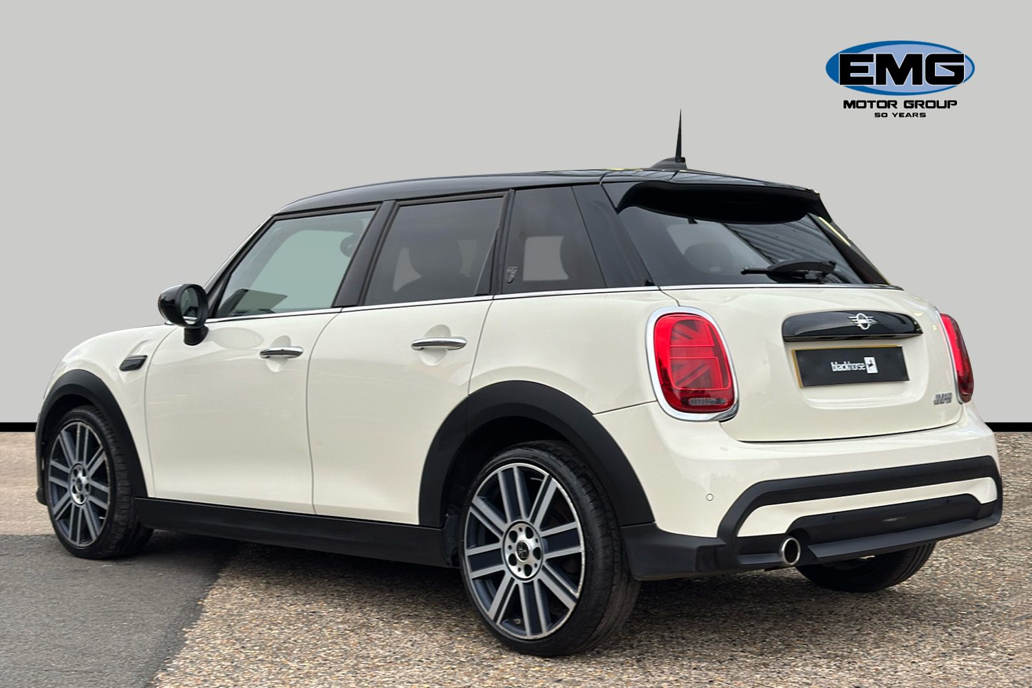 Used MINI Hatch 2022 for sale - 76243442: Photo 5