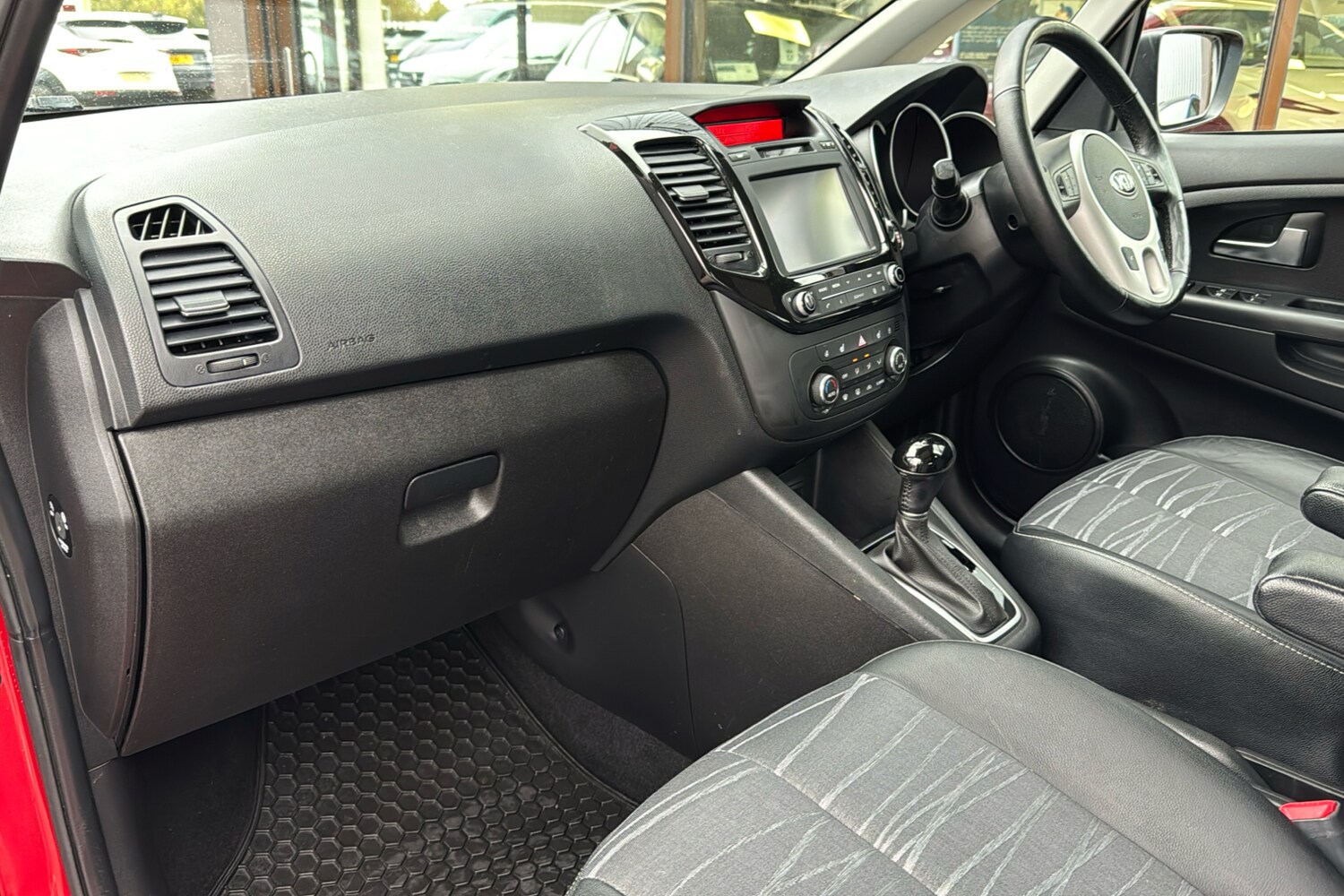 Used Kia Venga 2017 for sale - 76133422: Photo 11