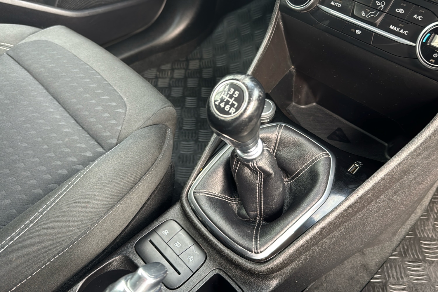 Used Ford Fiesta 2018 for sale - 76274319: Photo 13