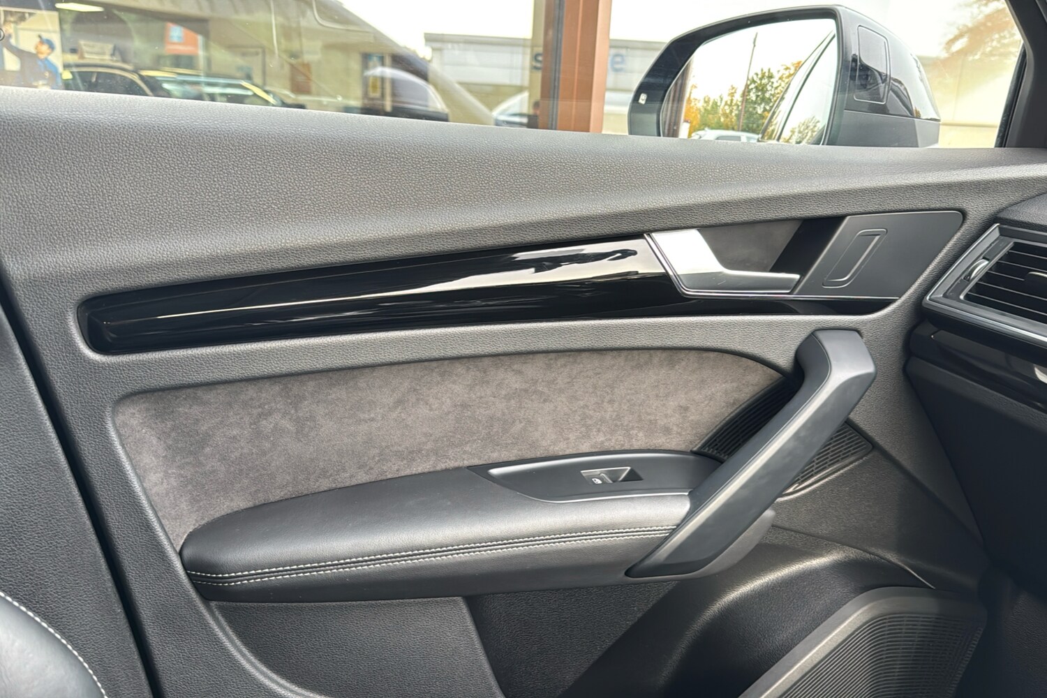 Used Audi Q5 2020 for sale - 76339430: Photo 30