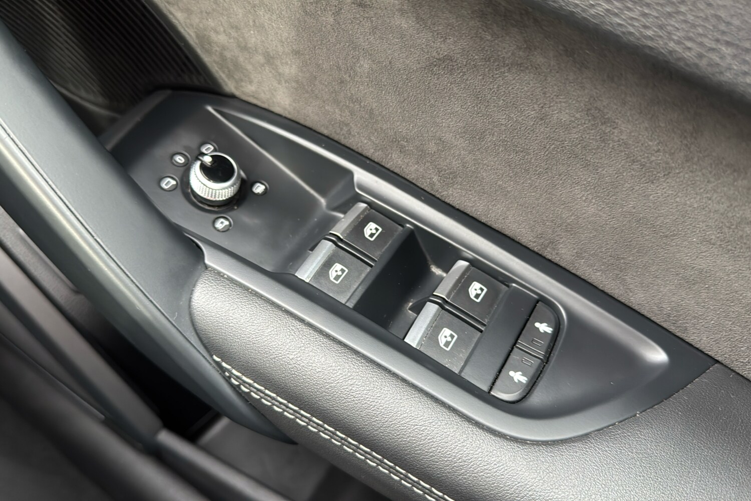 Used Audi Q5 2020 for sale - 76339430: Photo 39