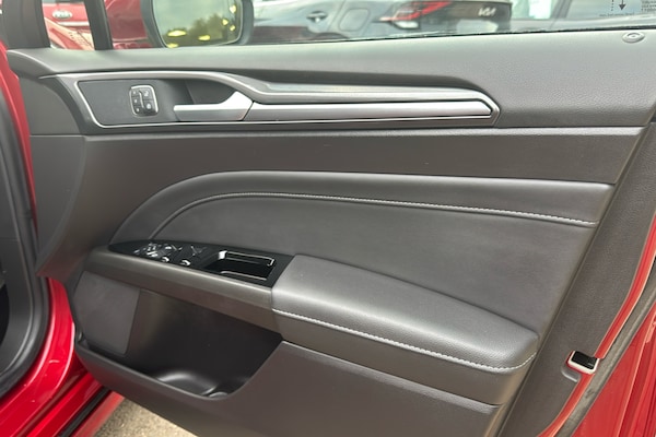 Used Ford Mondeo 2020 for sale - 76262583: Photo 35