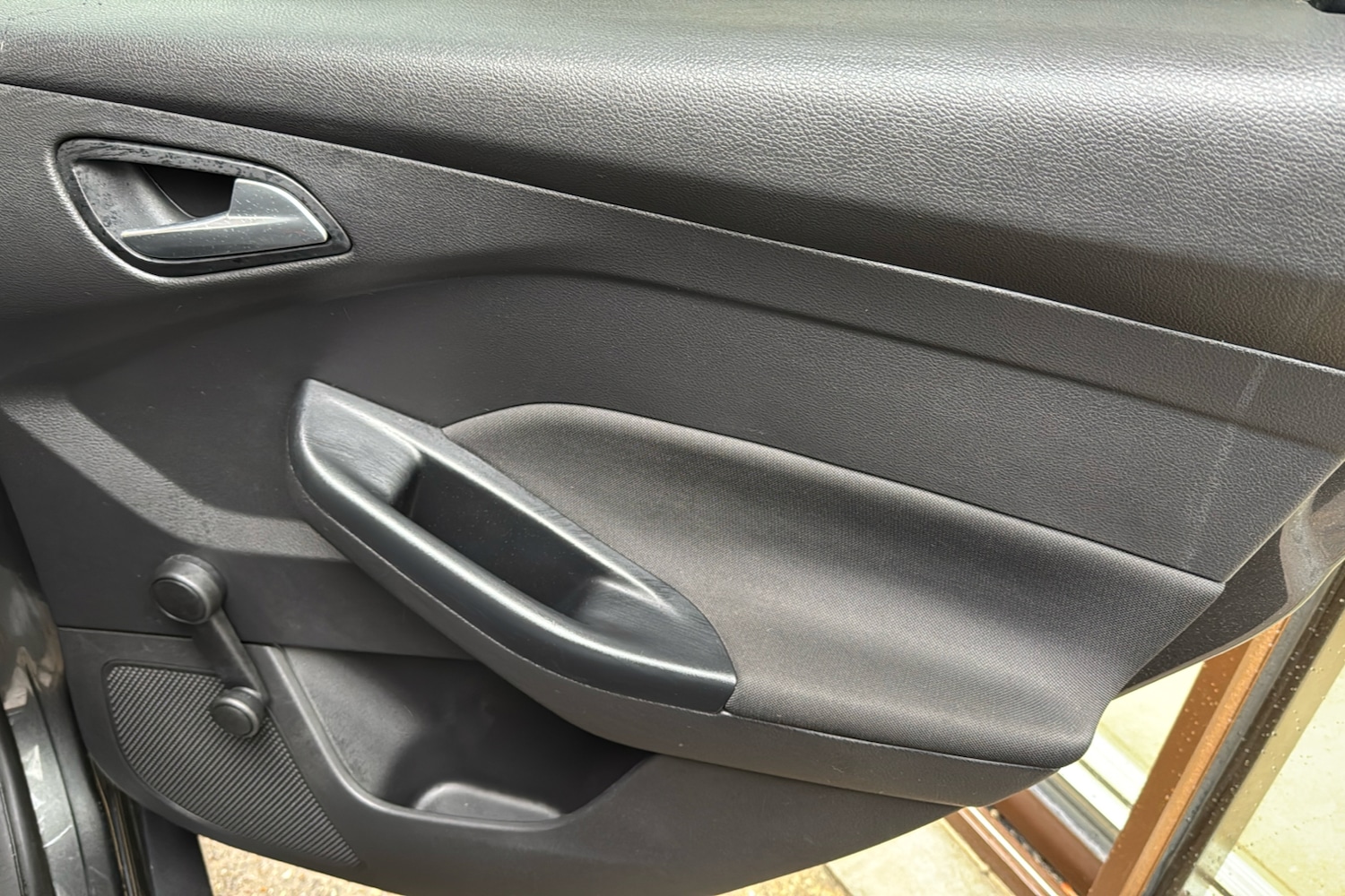 Used Ford Focus 2018 for sale - 76718633: Photo 31