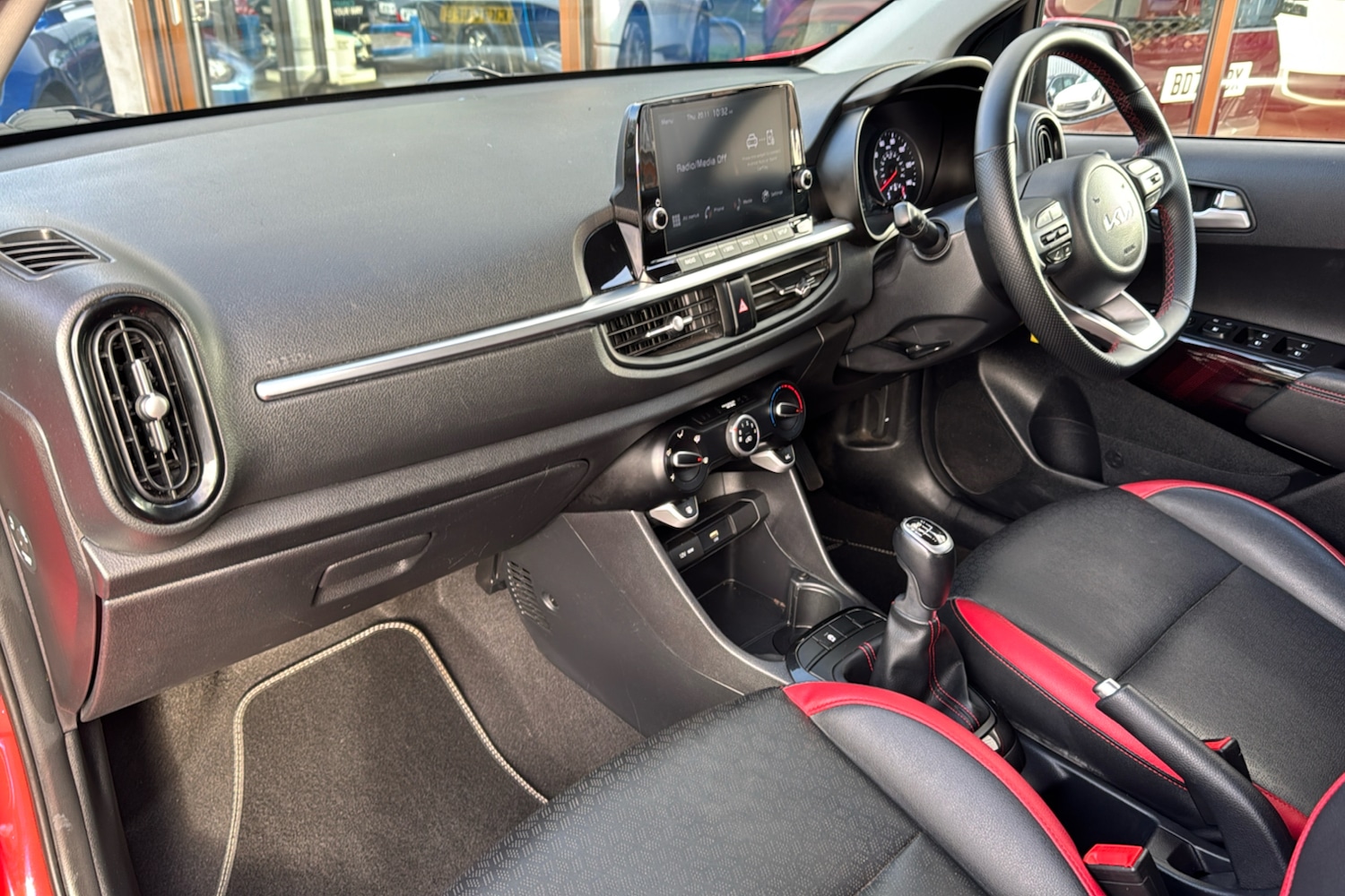 Used Kia Picanto 2022 for sale - 76649380: Photo 11