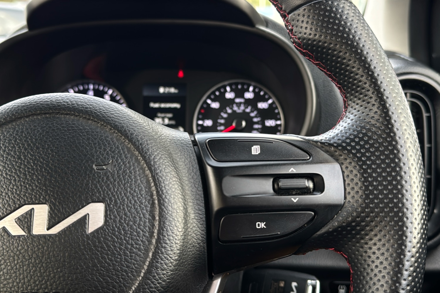 Used Kia Picanto 2022 for sale - 76649380: Photo 18