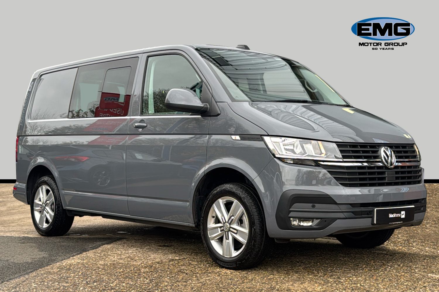 Used Volkswagen Transporter 2024 for sale - 76450219: Photo 1