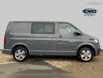 Used Volkswagen Transporter 2024 for sale - 76450219: Photo