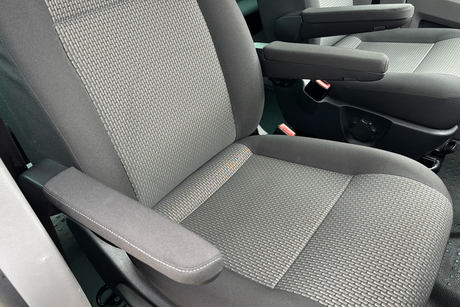 Used Volkswagen Transporter 2024 for sale - 76450219: Photo 40