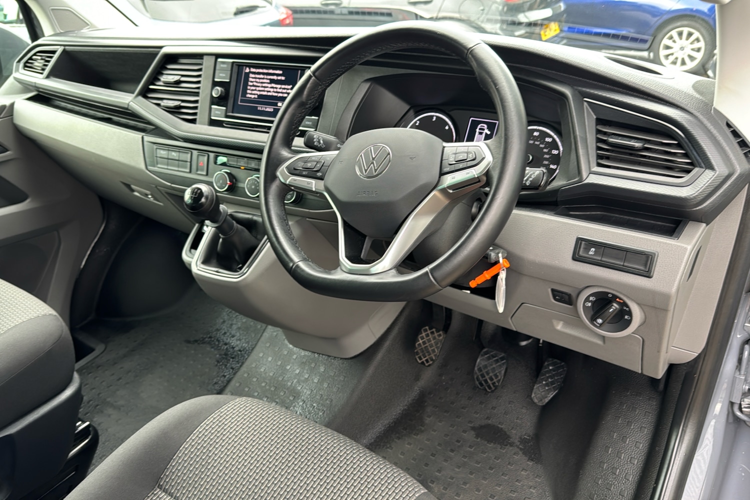 Used Volkswagen Transporter 2024 for sale - 76450219: Photo 9