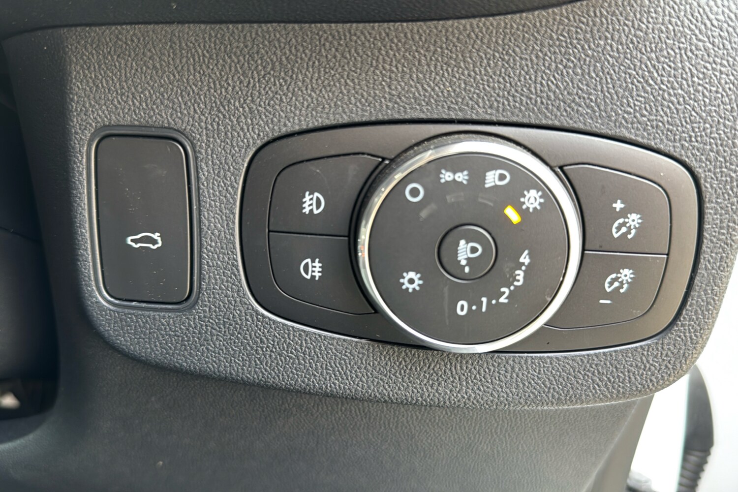 Vehicle 28