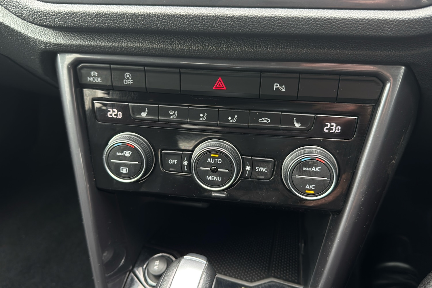 Used Volkswagen T-Roc 2021 for sale - 77374183: Photo 16