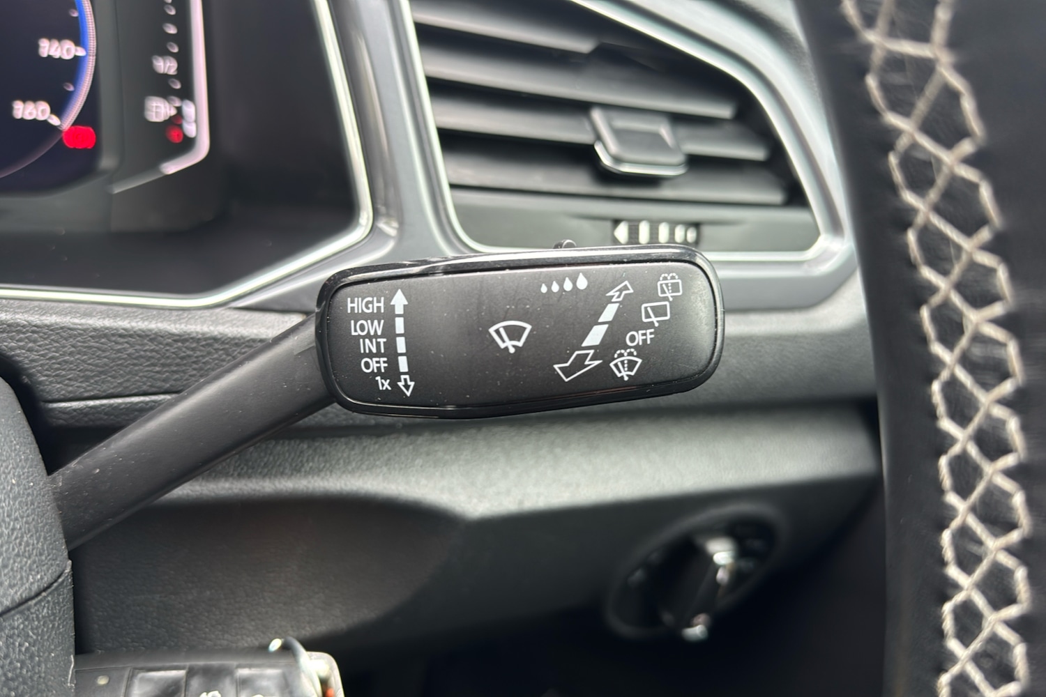 Used Volkswagen T-Roc 2021 for sale - 77374183: Photo 44