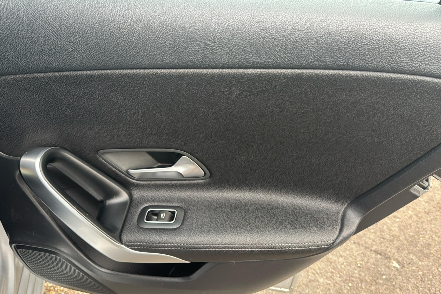 Used Mercedes-Benz A-Class 2018 for sale - 76436040: Photo 32