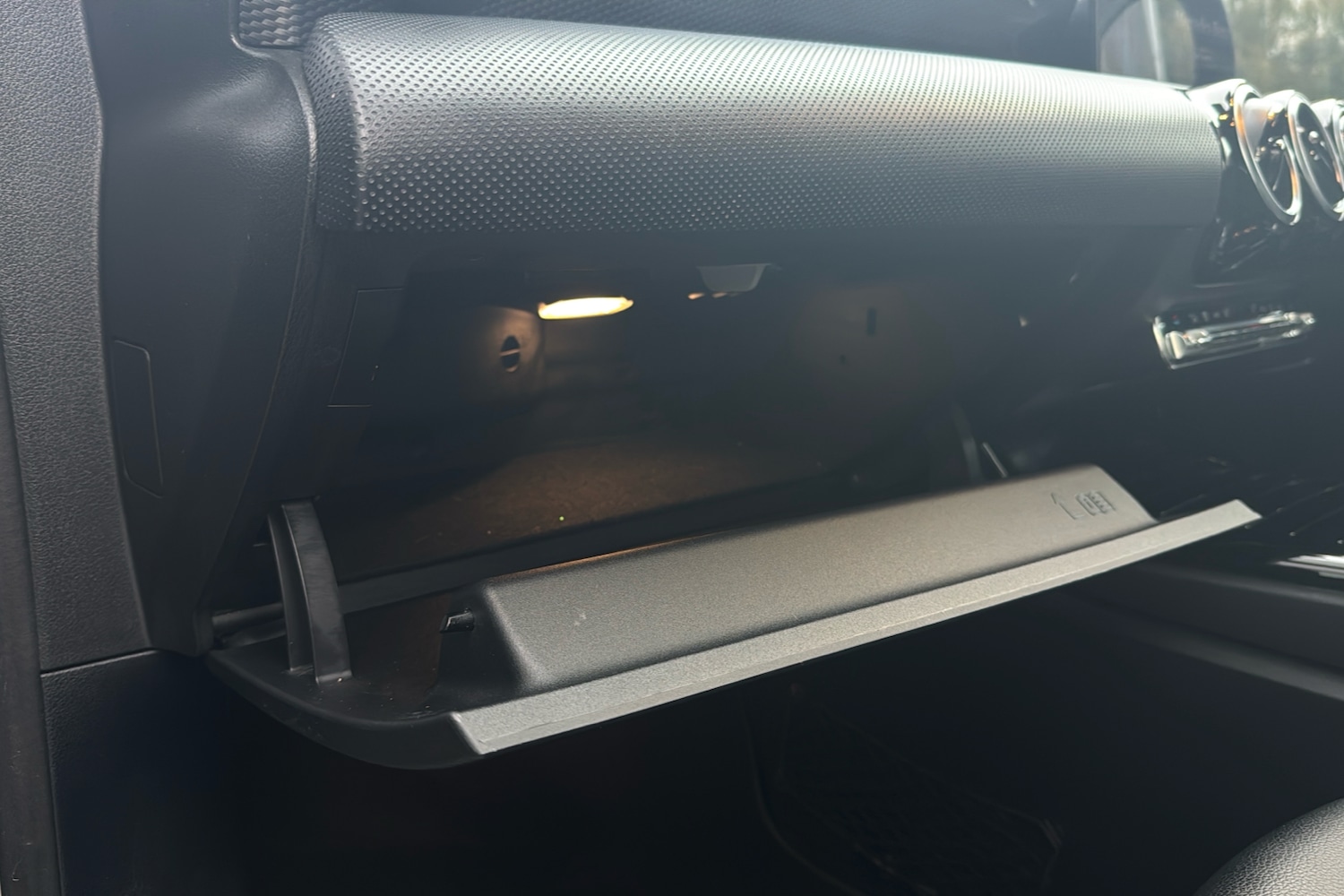 Used Mercedes-Benz A-Class 2018 for sale - 76436040: Photo 40