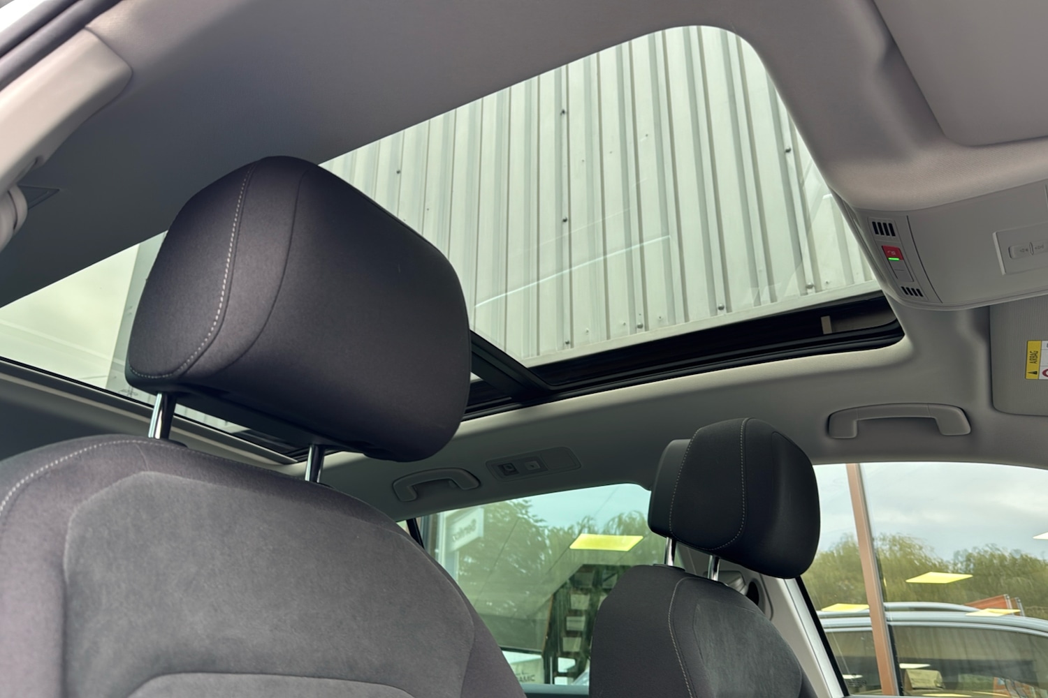 Used Volkswagen Tiguan 2021 for sale - 76106745: Photo 44